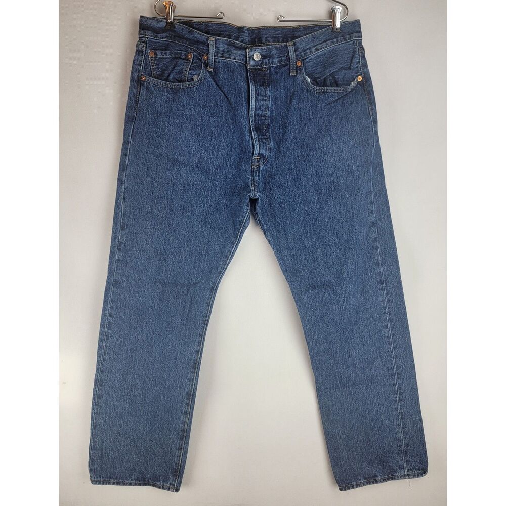 Levi's 501 XX Mens Size 38x30 Med Wash Button Fly Straight Leg Jeans